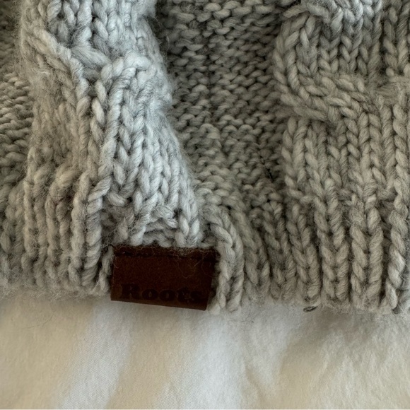 Roots knit hat - Picture 2 of 3